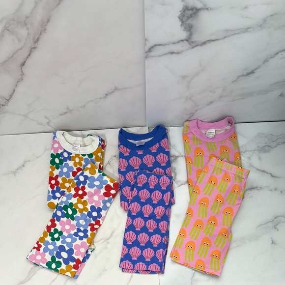 Hanna Andersson Other - Hanna Andersson set of 3 organic cotton pajamas size 10/12